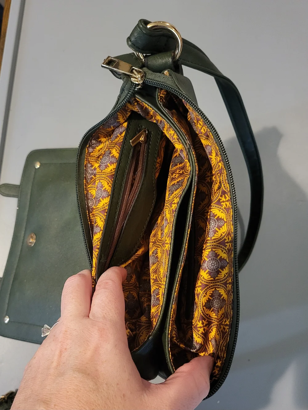 Olive Green Gold Chevron Crossbody Shoulder Bag Multi Compartment Purse
